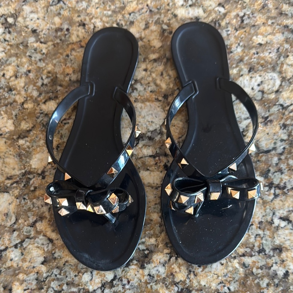 Stylish Black Sandals with designer Stud Accents 8.5-9